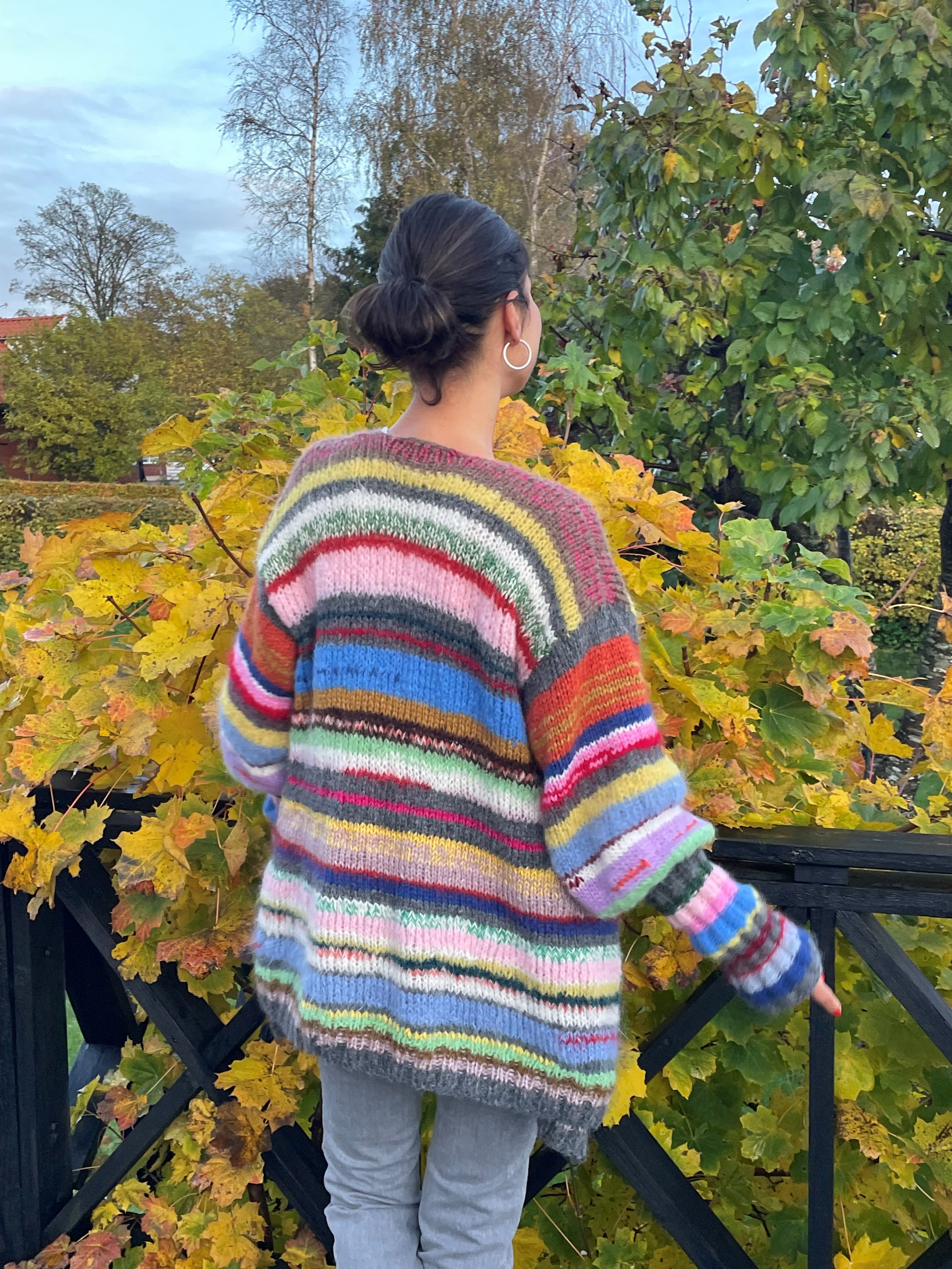 KIT FOR "FANTASY CARDIGAN"